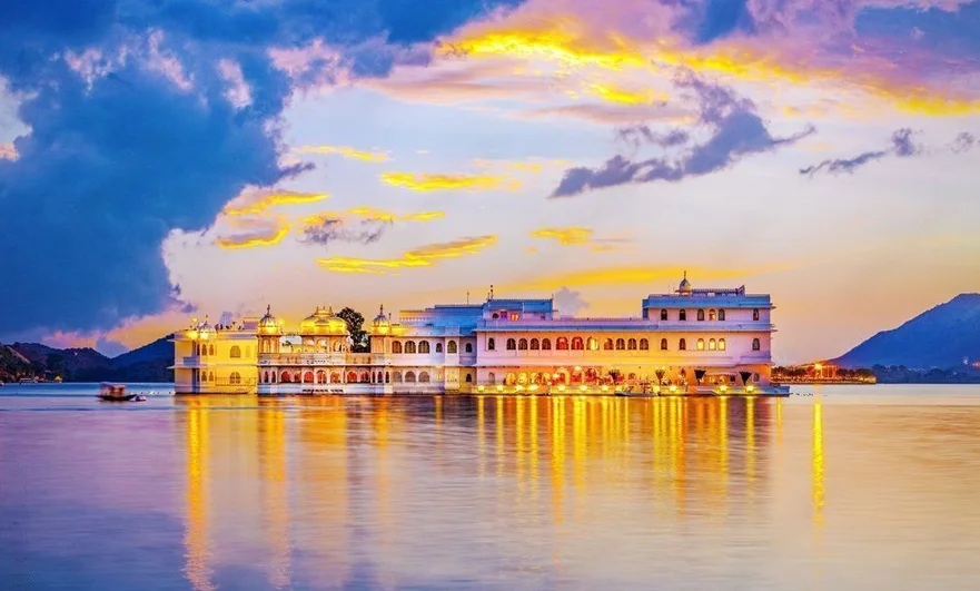 Holi City with Jaipur Udaipur 5N 6D Tour Package