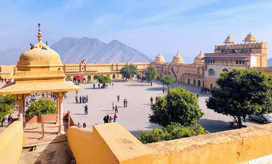 Delhi to overnight trip to Jaipur and Pushkar Tour