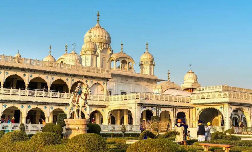 Holi City Pushkar with Agra 3N 4D Tour Package