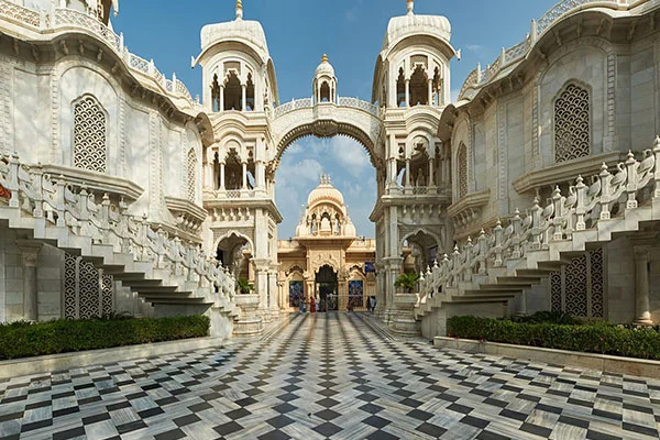 Delhi To Vrindavan Mathura Agra Fatehpur Sikri Jaipur 3n 4d Holiday Package