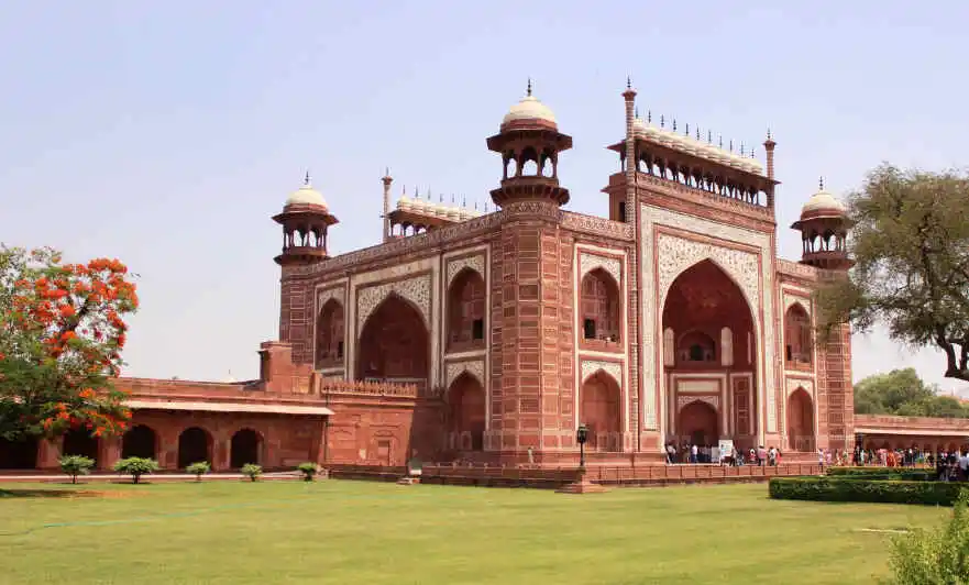 Delhi to Agra Mathura Vrindavan Overnight Package Tour